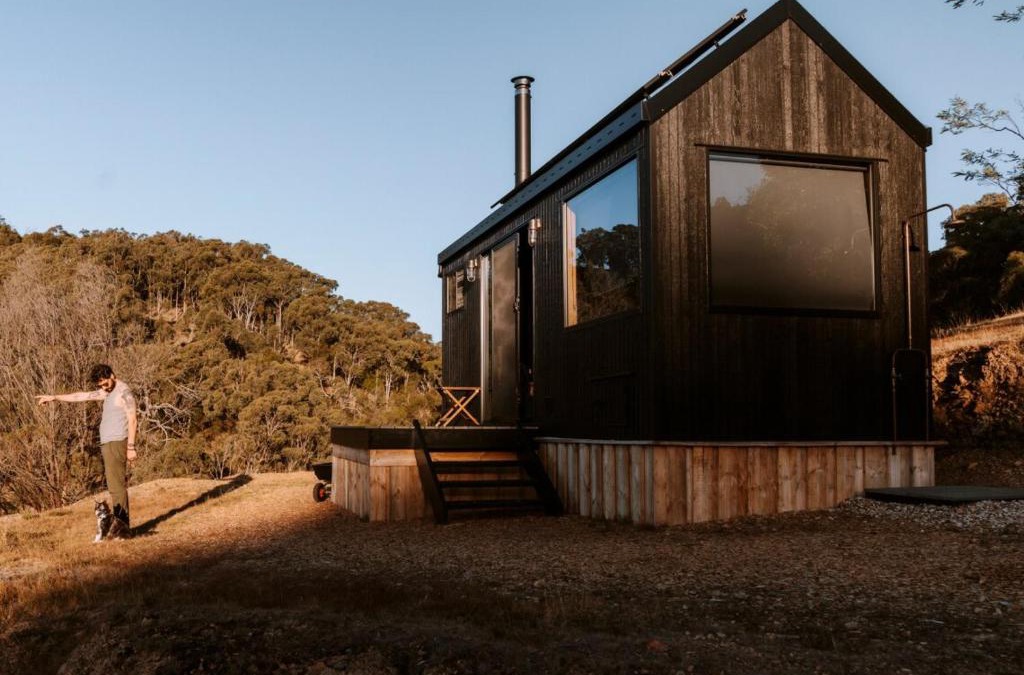 Reedy Creek House | Hike to your Off-Grid Cabin Deep in Nature - Jasper