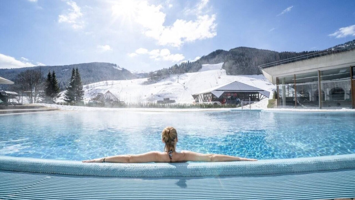 Bad Kleinkirchheim Apartment | Hiking & skiing paradise | Gondola nearby | Maisonette | XL balcony | Netflix