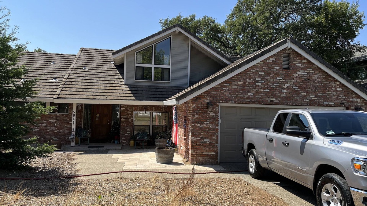 Orangevale House | Hiking, SUP, Kayaking, Cycling. This Home is adjacent to Lake Natoma State Park.