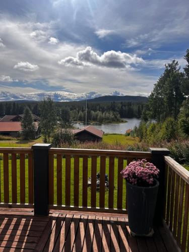Alvdalen Municipality House | Hildas Hus with river view and spa