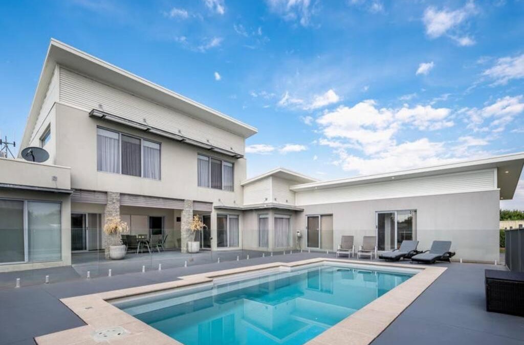 Shepparton North House | Hildeton Pool House