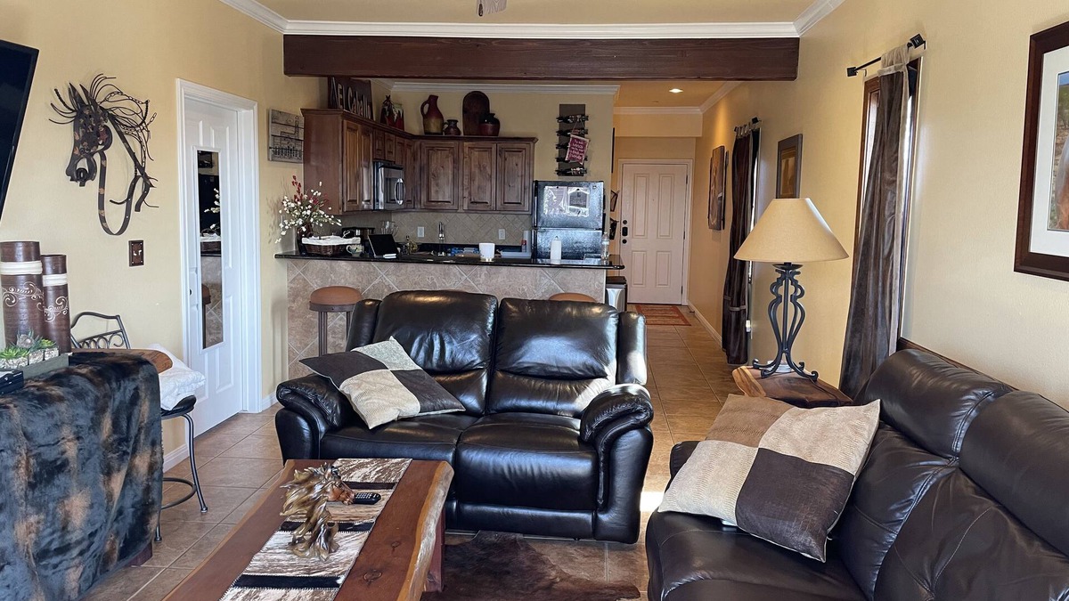 Gruene Condo | Hill Country condo in historic Gruene on the Guadalupe River & Gruene Hall