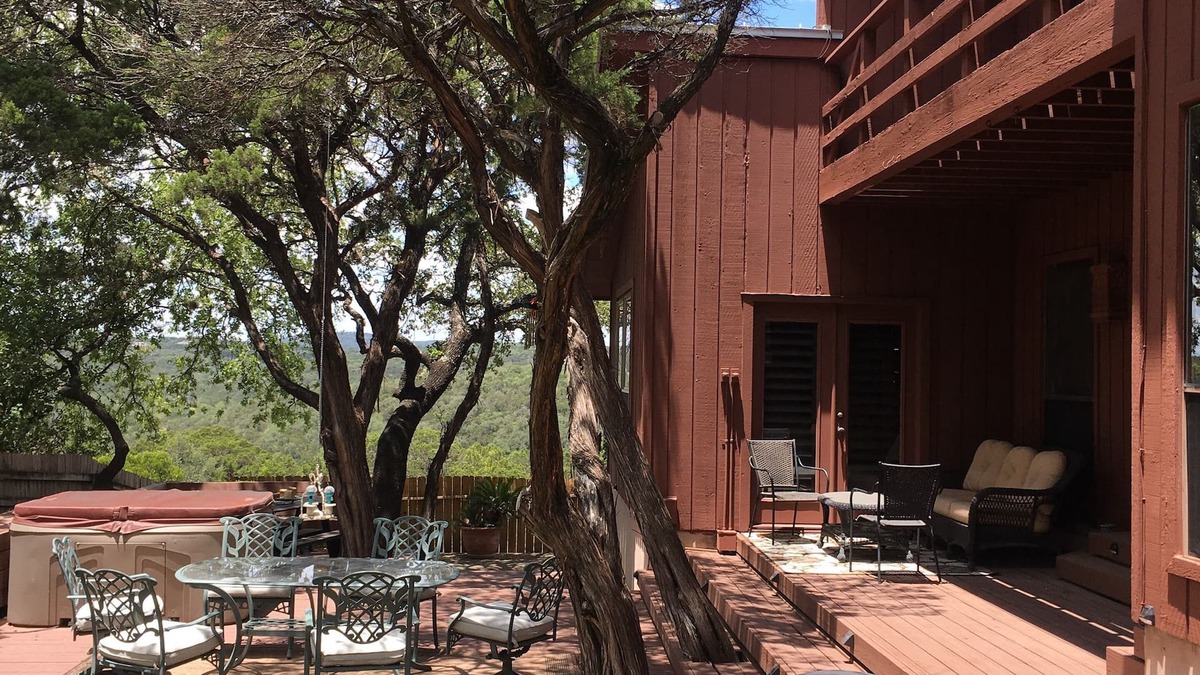 Helotes House | Hill countryview sunsets private nature hottubchimeneanat'l parksstablesgolf