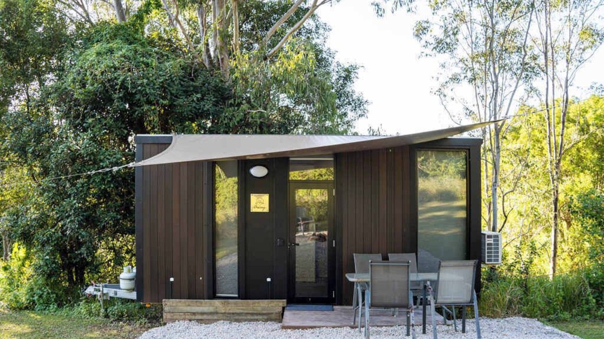 Perwillowen House | Hill Creek Tiny House 4 by Tiny Away