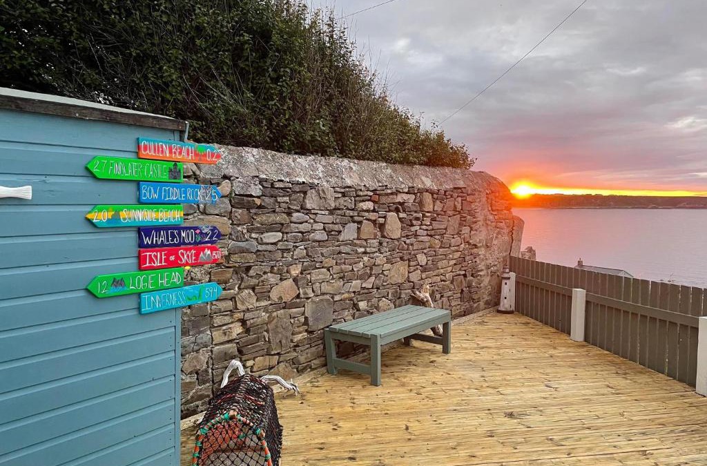 Cullen House | Hill Crest - cliff top cottage with stunning views