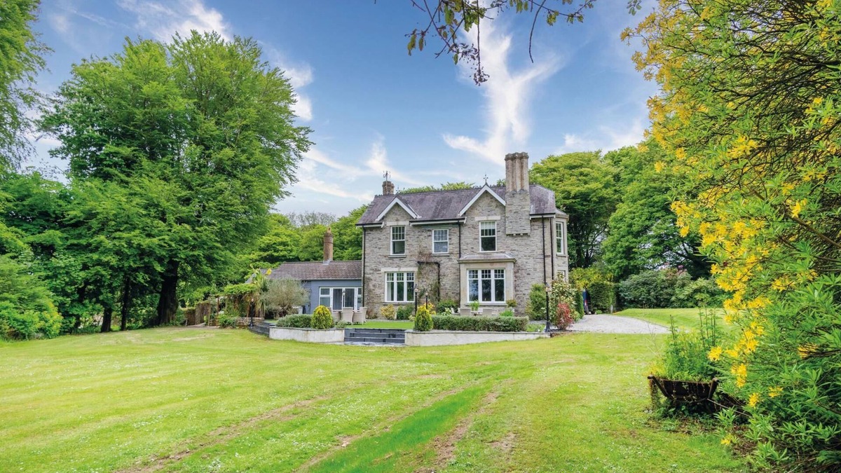 Ludchurch House | Hill House Country Estate - Princes Gate