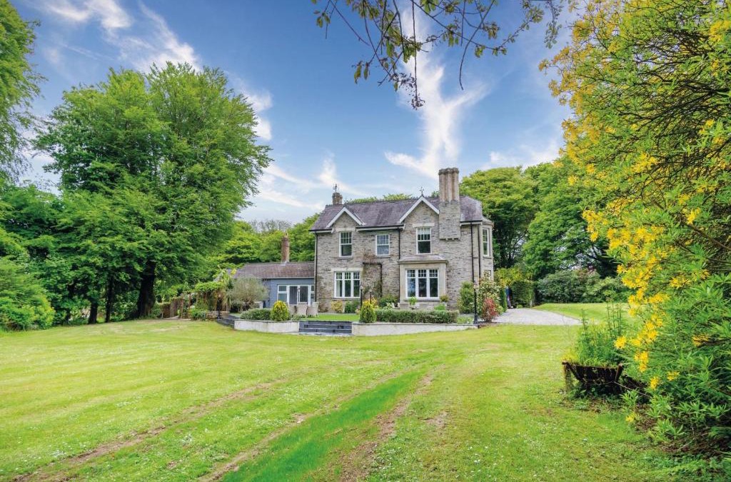 Ludchurch House | Hill House Country Estate - Princes Gate