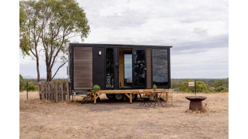 Balmattum House | Hill View at Euroa by Tiny Away