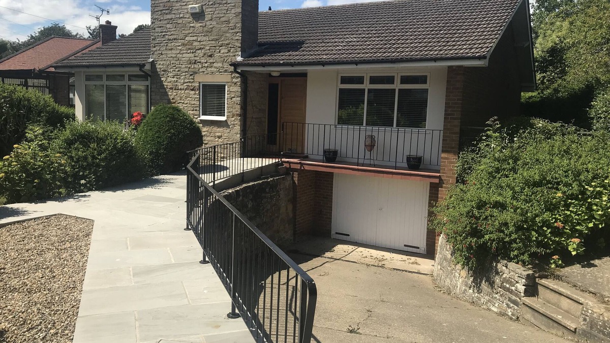 Scarborough House | Hill View, Scalby - village holiday home, great for families and friends