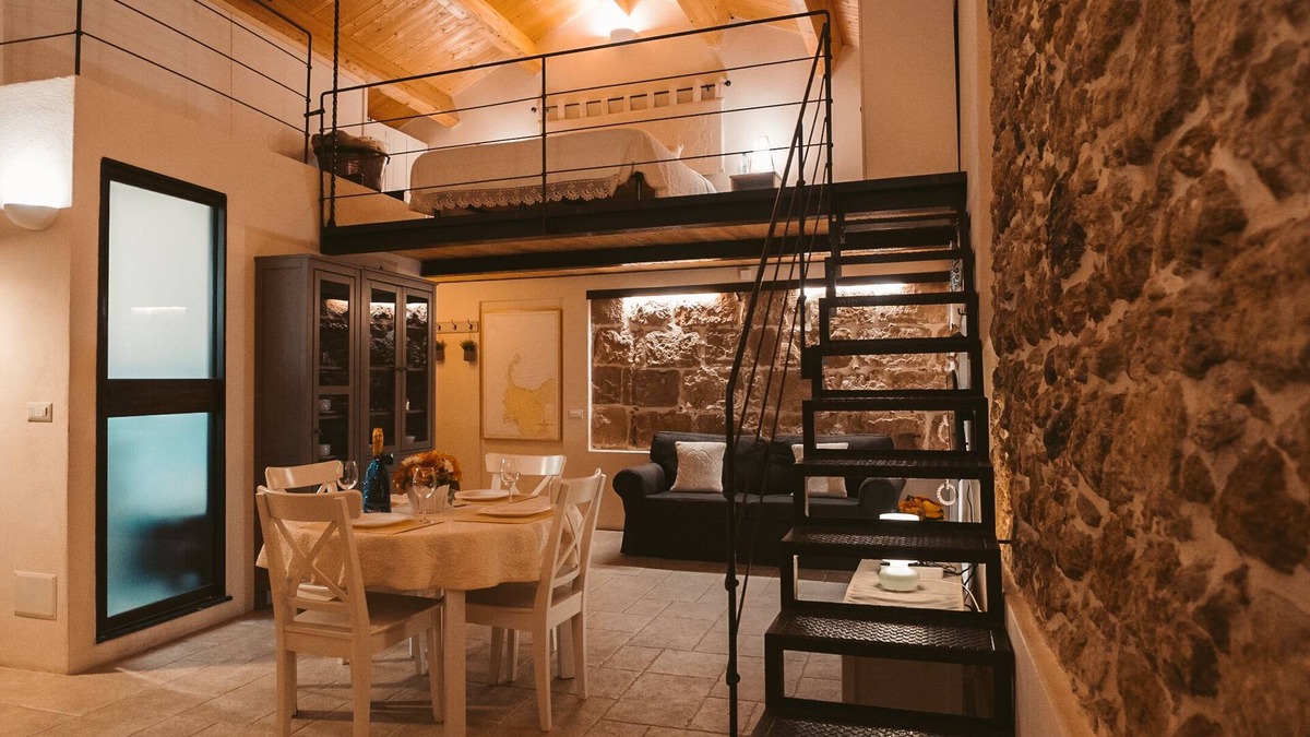 Alghero City Centre House | Hillary s Loft in the heart of the historic center of Alghero