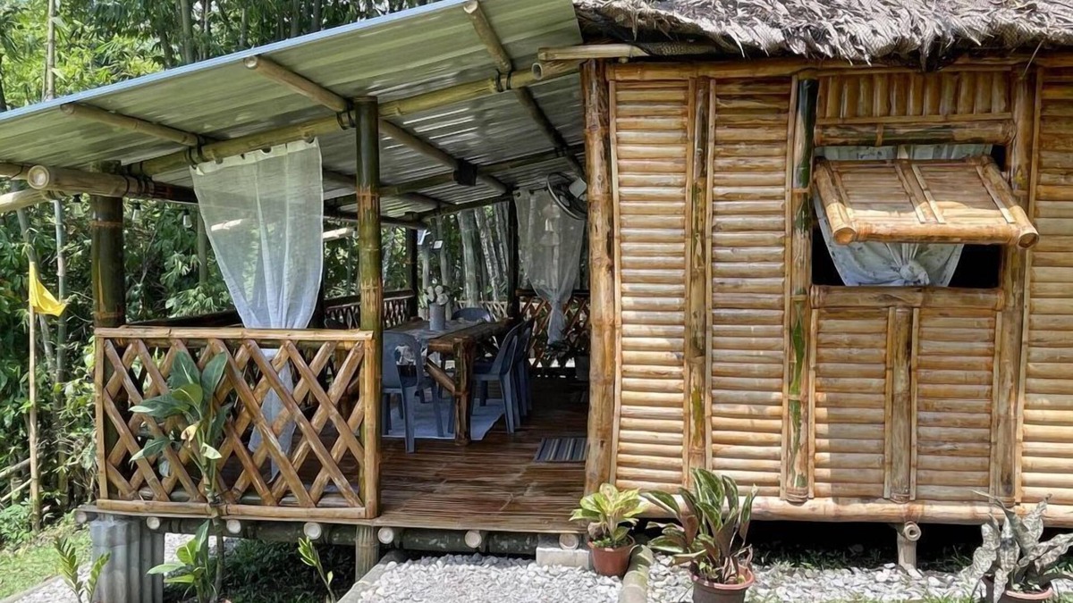 Murcia Cottage | Hillcreek's Riverside Hideaway