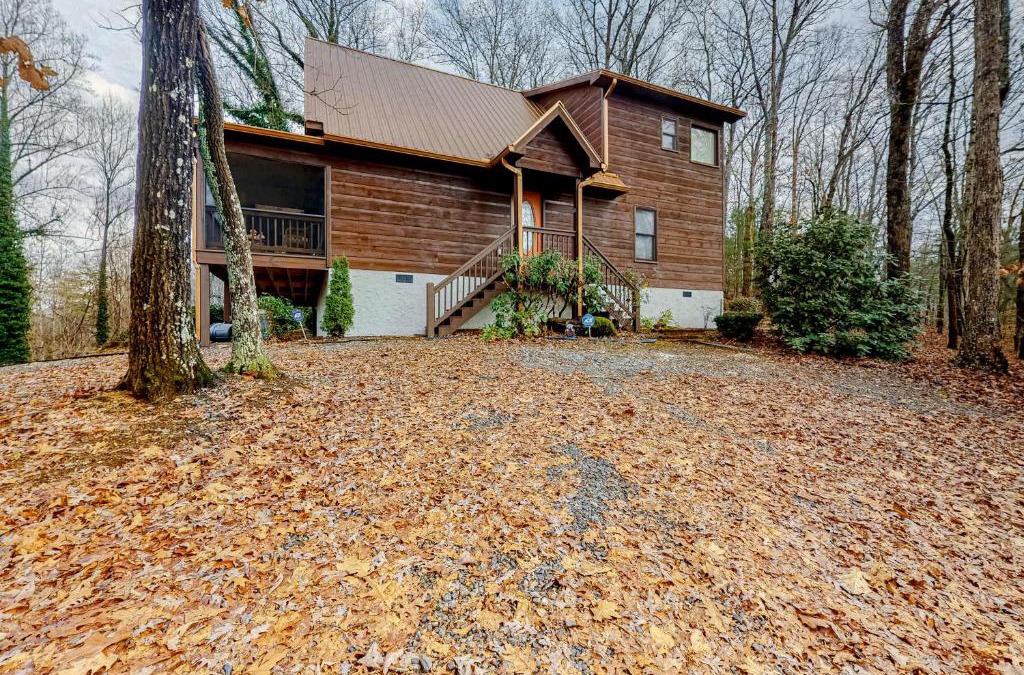 Hiawassee House | Hillcrest Hideaway