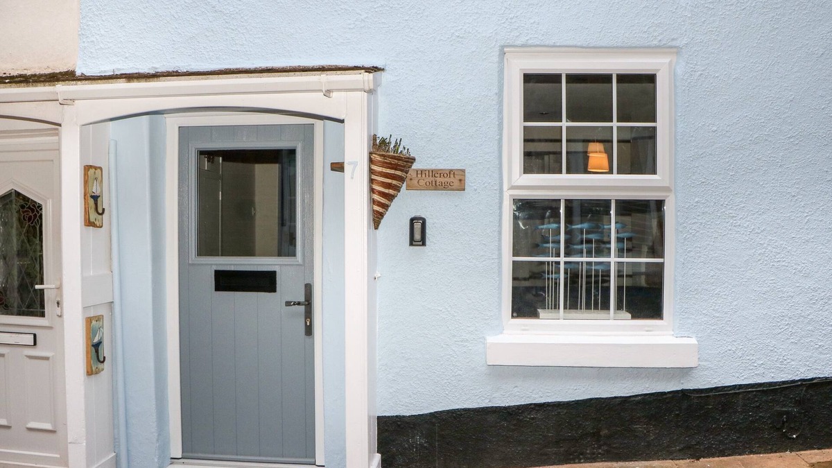 Shaldon House | HILLCROFT COTTAGE, family friendly, with open fire in Teignmouth