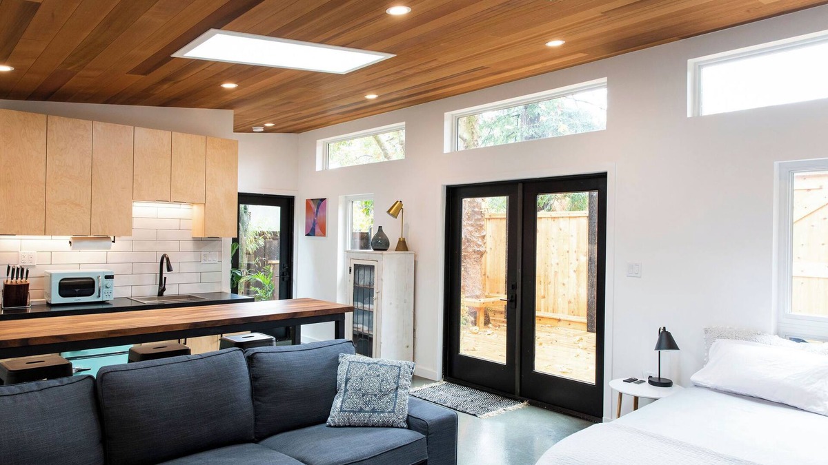 San Anselmo Apartment | Hilldale Studio - in the heart of Marin County