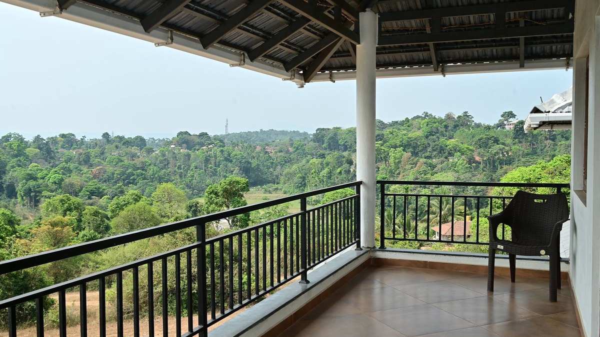 Kudrasthe Bed & Breakfast | Hillock Vista by Triptastic Holidaze