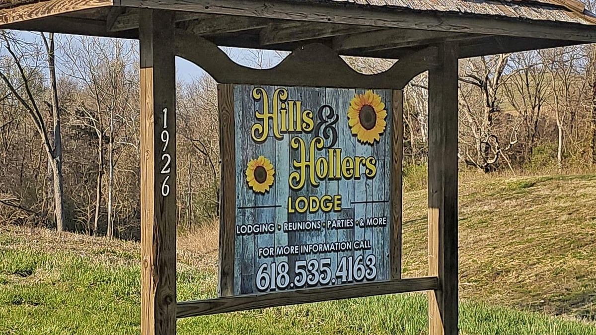 Michael Cabin | Hills and Hollers Hunting Lodge, check availability during October thru December