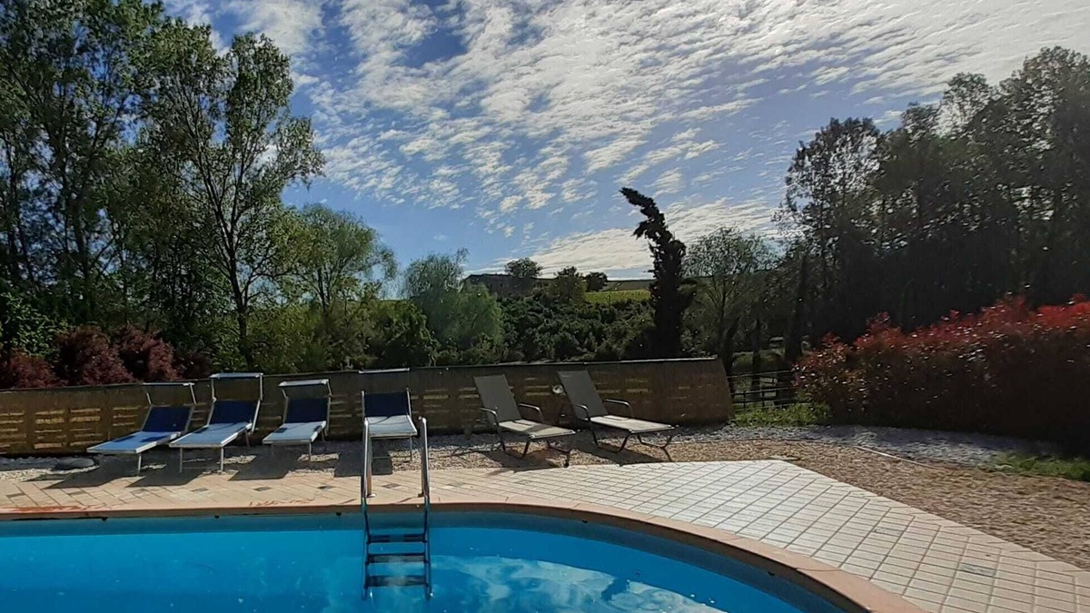 Nizza Monferrato Apartment | HILLS UNESCO relax in the "Barbera apartment" pool