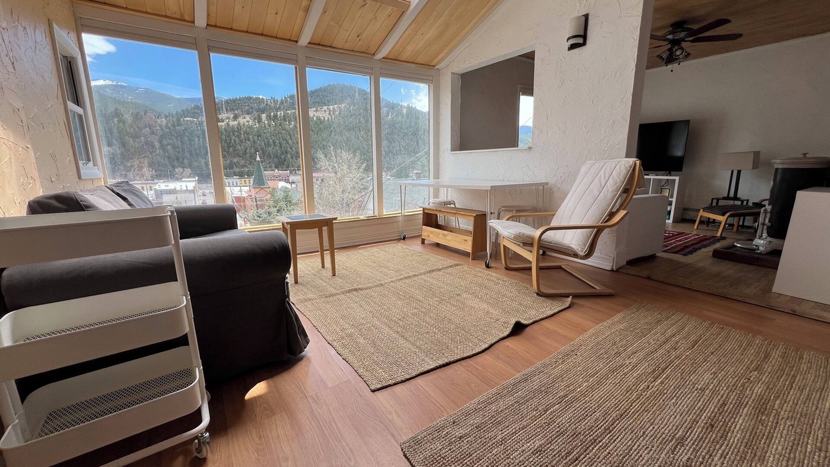 Idaho Springs House | Hillside 3-bedroom House - spectacular views and light - wonderful Idaho Springs