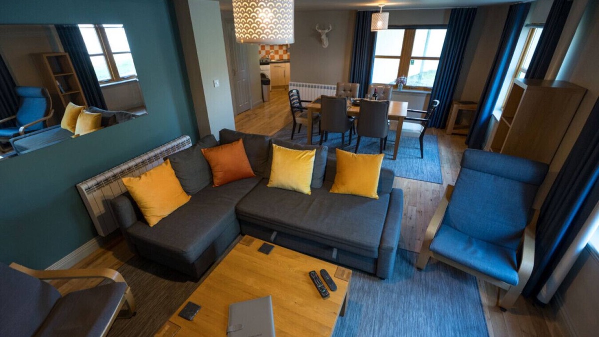 Tobermory Apartment | Hillside Apartment in Tobermory