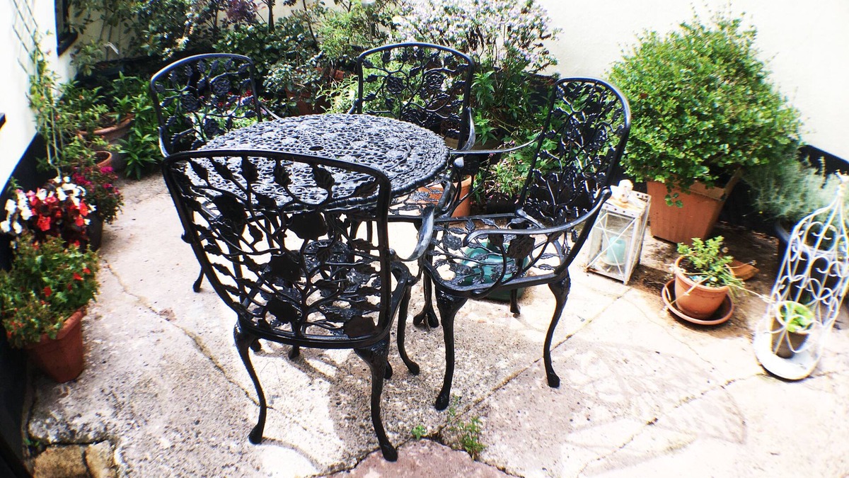 Sandford Bed & Breakfast | Hillside Bed & Breakfast