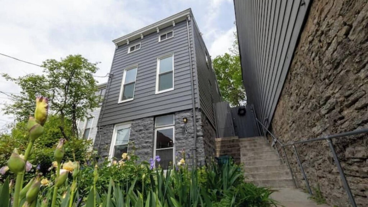 CUF Apartment | Hillside Hideaway