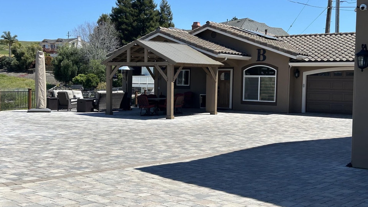 Arroyo Grande House | Hillside view with hot tub too