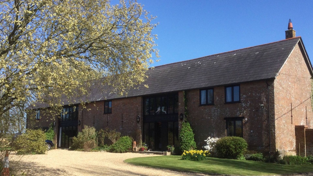 Winterborne Zelston Bed & Breakfast | Hilltop Barn
