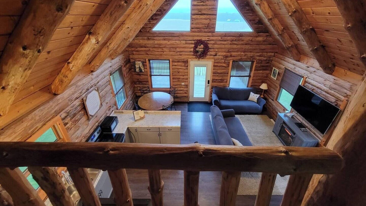 Town of Otto Ski Chalet | Hilltop Chalet with an Unforgettable Valley View. 13 minutes from Ellicottville!