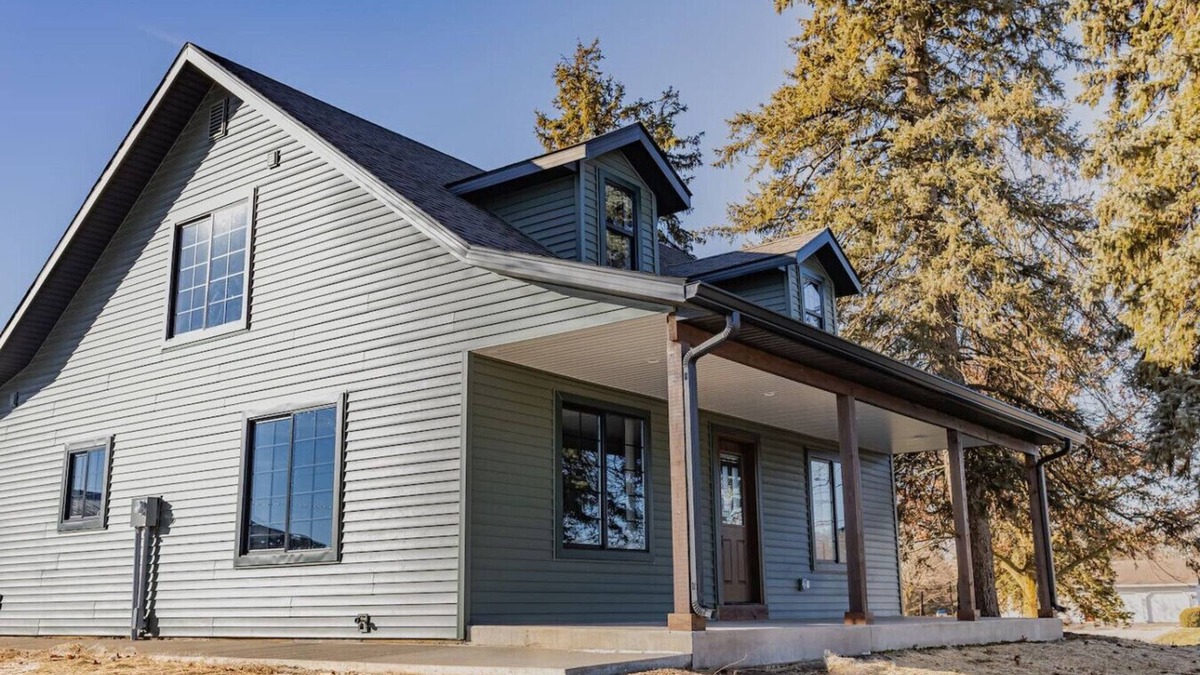 Goshen House | Hilltop Family Retreat