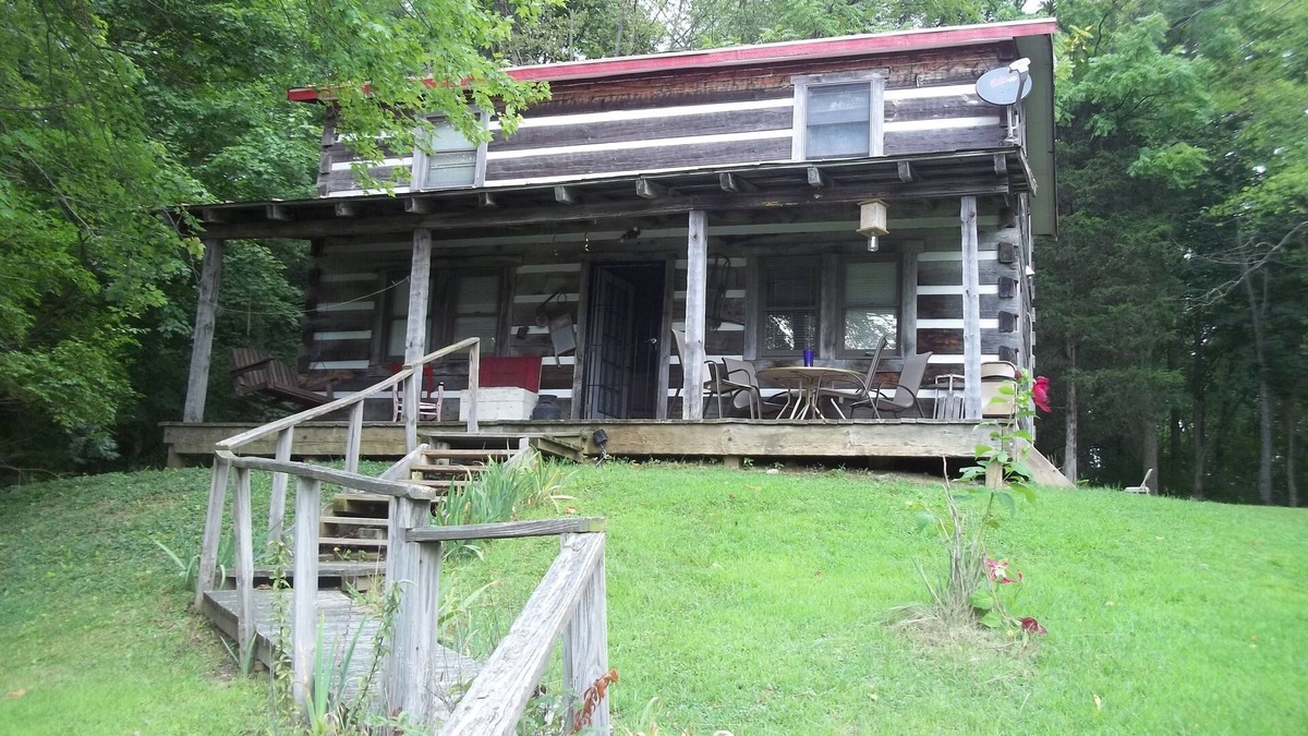 Richmond Cabin | Hilltop Hide A Way Log Cabin Home