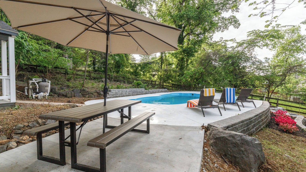Lochearn House | Hilltop Retreat w/Pool, Games & Sunroom
