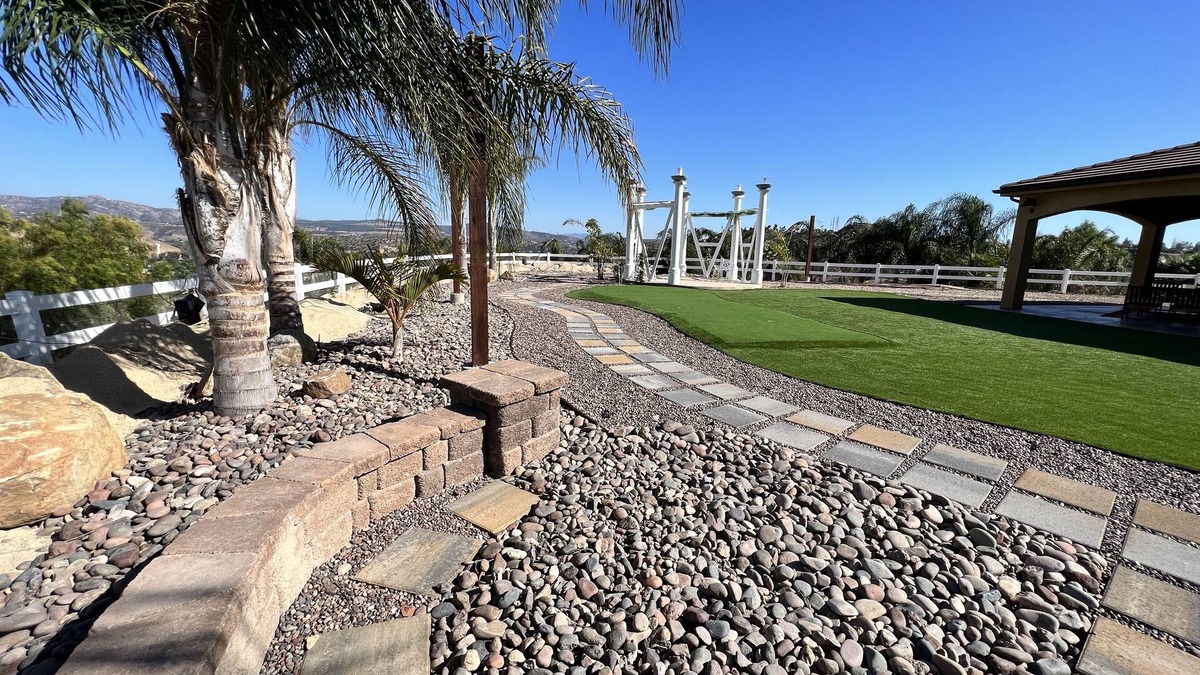 Lakeside Villa | Hilltop Villa 5BR & Loft, 4.5BA Sleep16+, 360 Panoramic Mountain View
