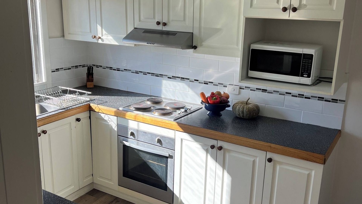 Batlow House | Hillview Farms Town Cottage