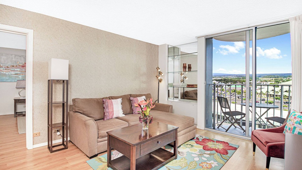 Hilo Condo | Hilo Lagoon Centre 707, air conditioned 2 bedroom, 2 bath condo in Hilo