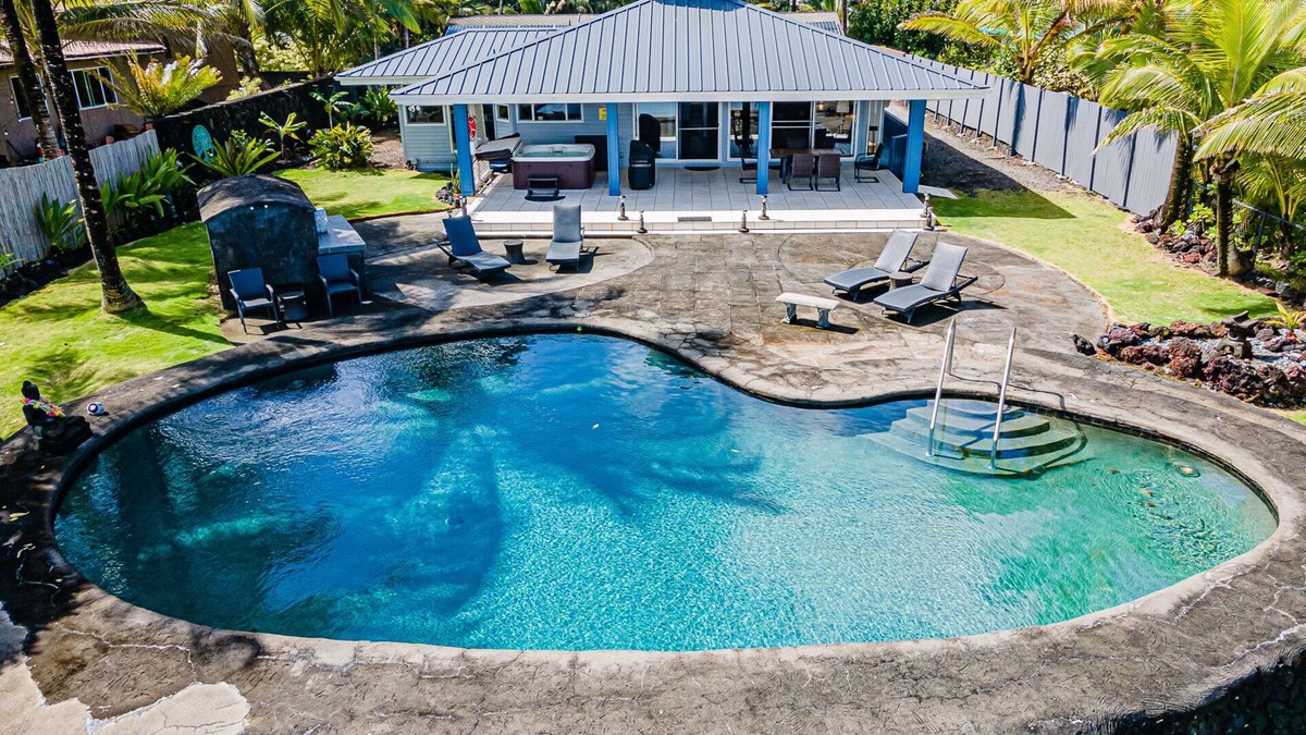 Kapoho House | Hilo Shangrila - Oceanfront, Pool and Hot Tub Private Vacation Rental
