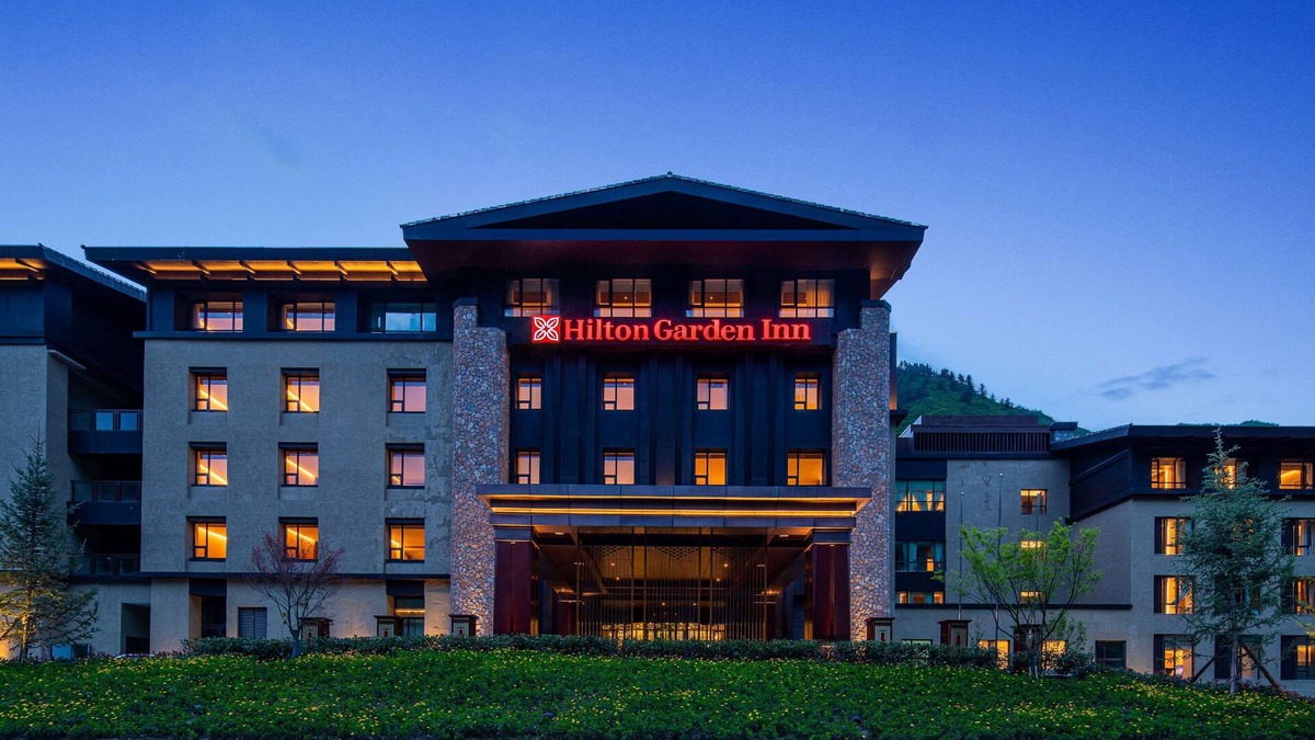 Jiuzhaigou Hotel | Hilton Garden Inn Jiuzhaigou