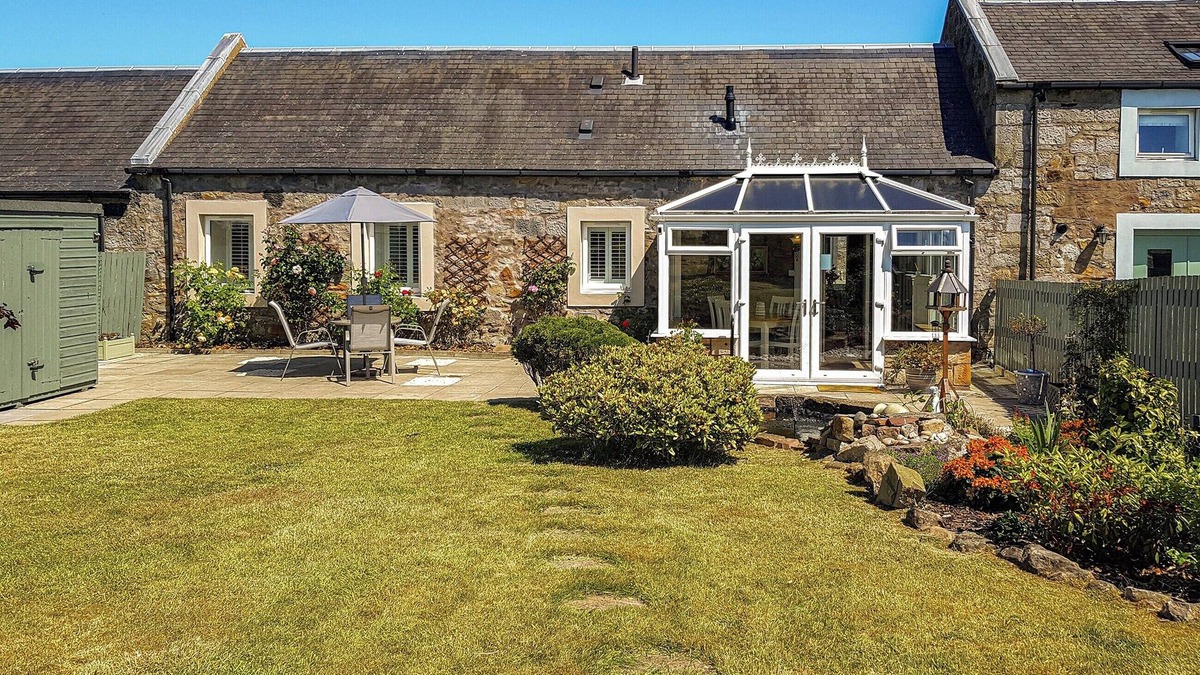 Rosyth Cottage | Hilton Farm Steadings