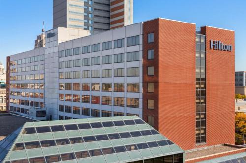 West Central Hotel | Hilton Fort Wayne at the Grand Wayne Convention Center