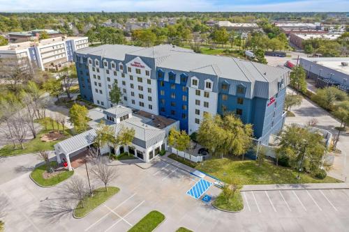 Deco Hotel | Hilton Garden Inn Houston Northwest