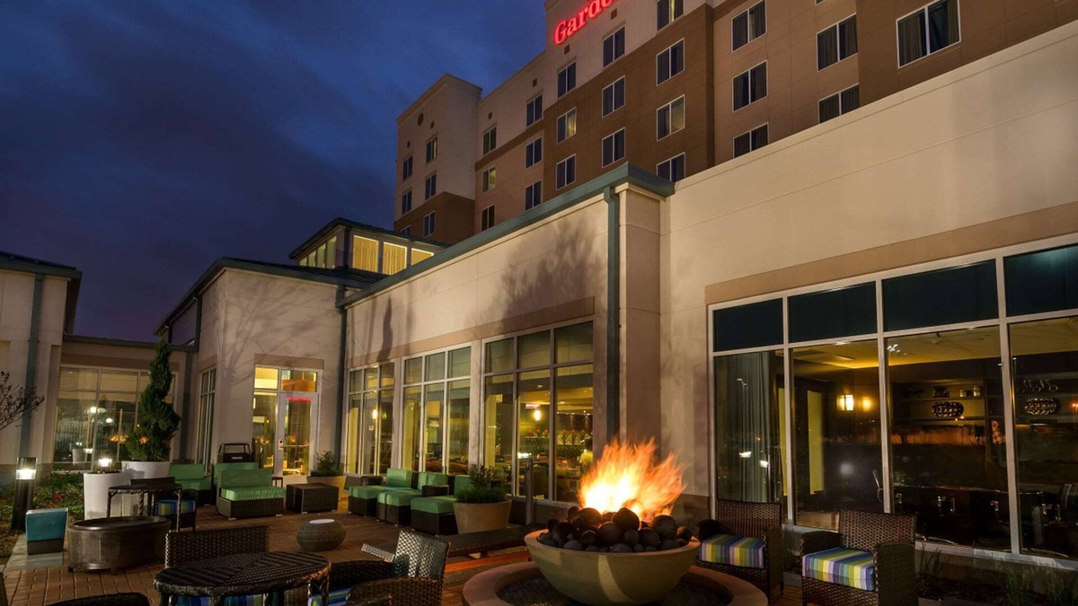 Fairbanks Hotel | Hilton Garden Inn Houston NW America Plaza