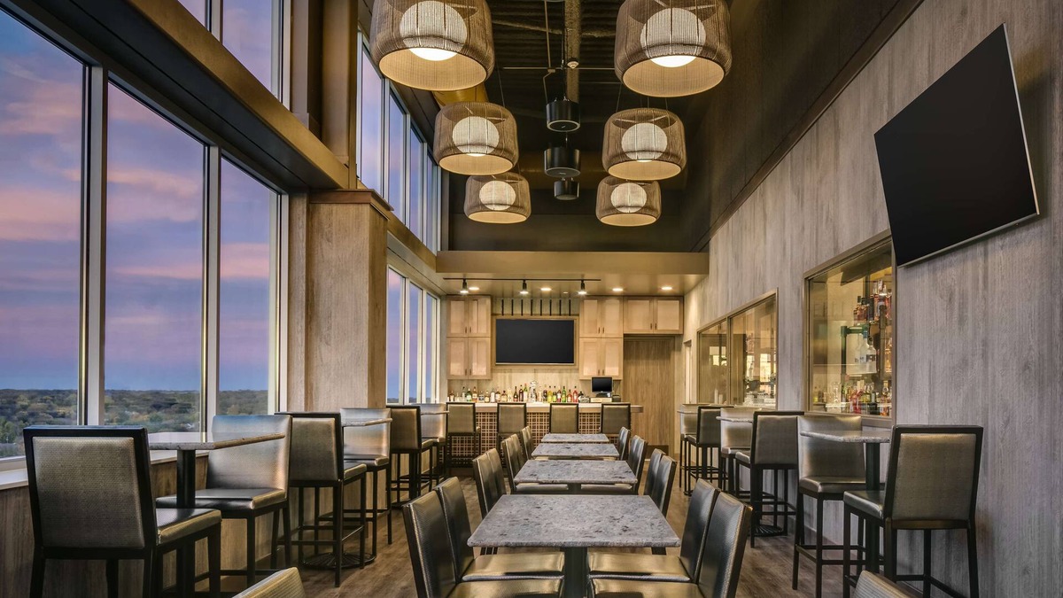 Iowa City Hotel | Hilton Garden Inn Iowa City Downtown University