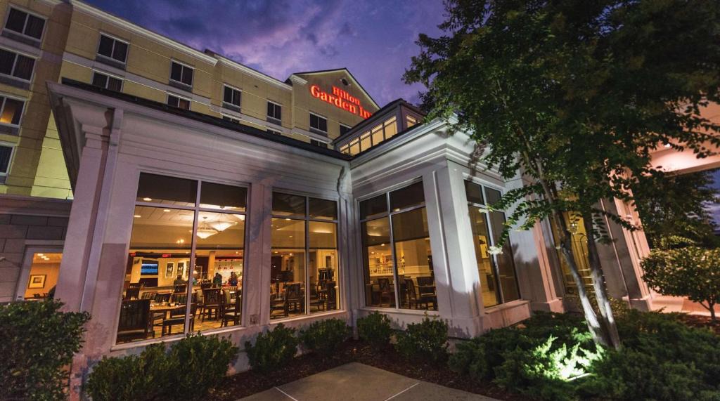 Meridian Hotel | Hilton Garden Inn Meridian
