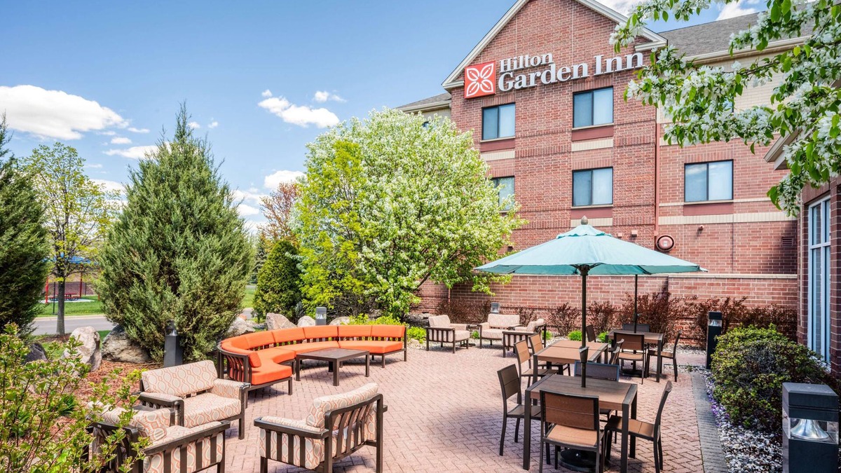 Maple Grove Hotel | Hilton Garden Inn Minneapolis - Maple Grove