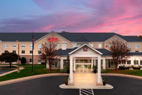 Dowell Hotel | Hilton Garden Inn Solomons