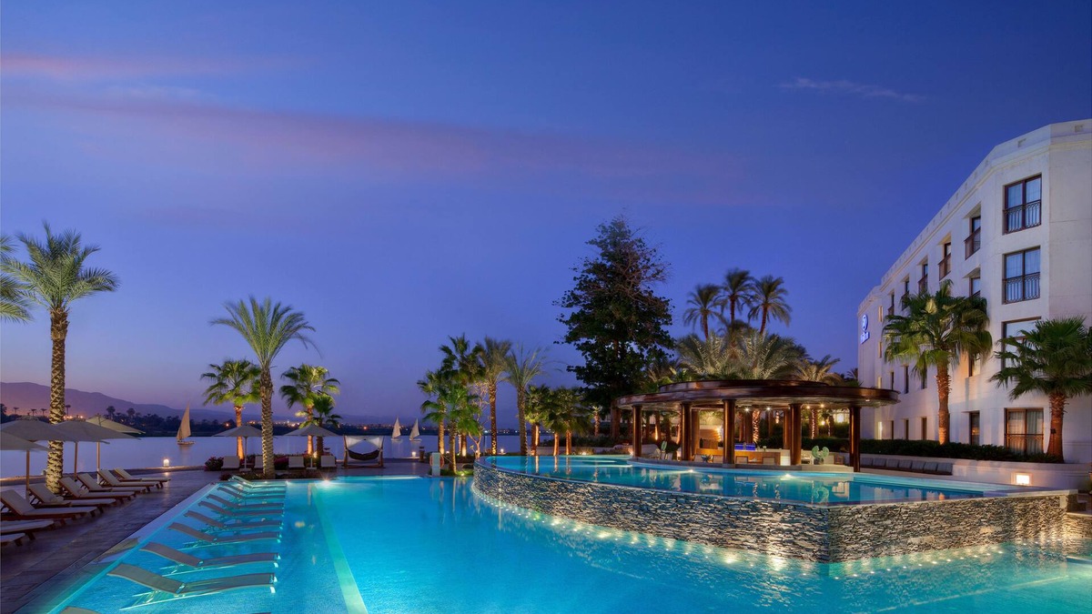 Luxor Resort | Hilton Luxor Resort & Spa