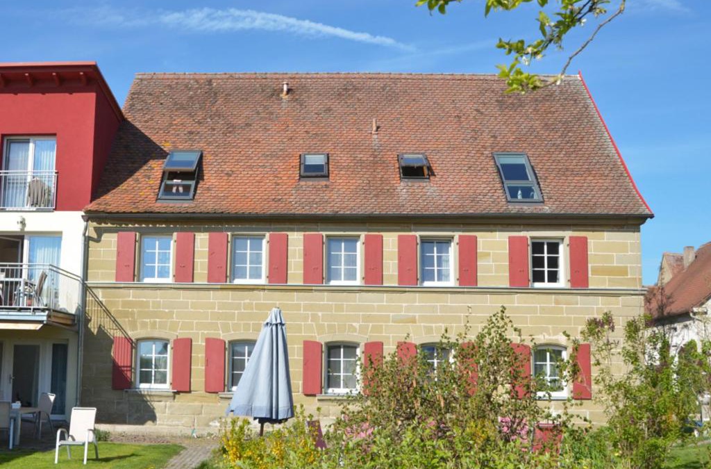 Binzwangen Apartment | Himbeerblüte