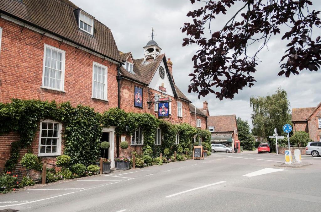 Aldermaston Hotel | Hinds Head
