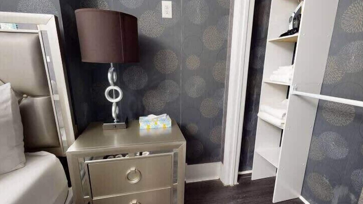 Bay Village Apartment | Hip and Chic Studio Awaits Your Stay!