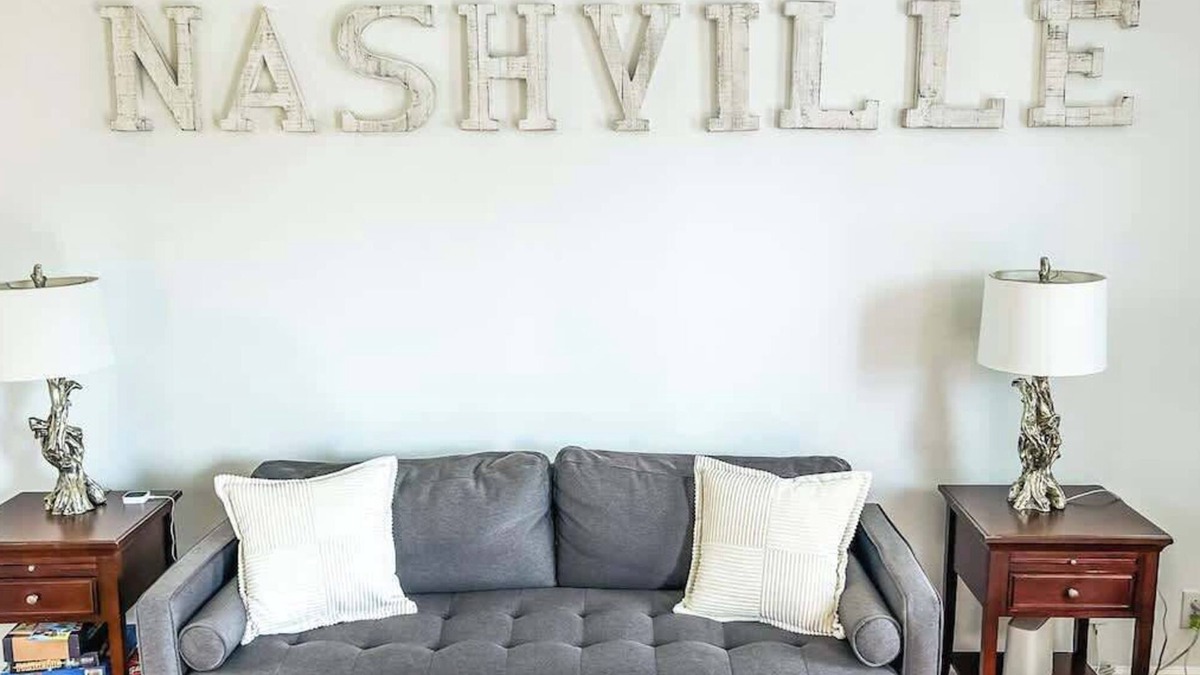 Barclay Drive House | Hip East Nashville Stay Music, Food & Fun Nearby