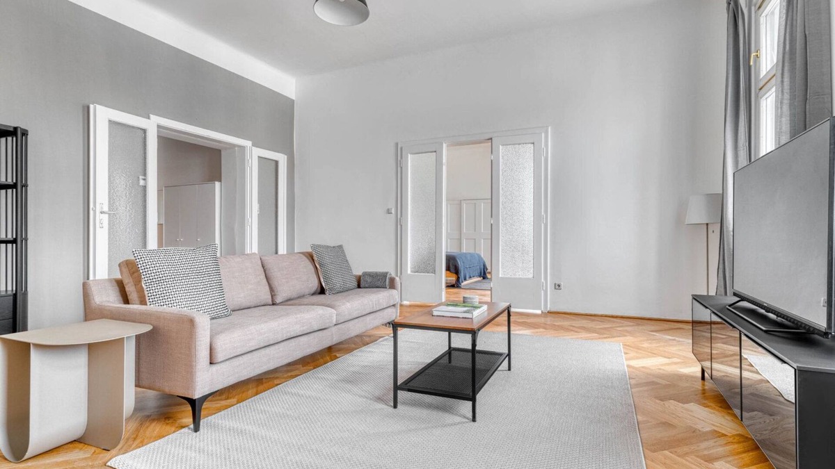 Neubau Apartment | Hip Innere Stadt 3BR w/Elevator, Best Location in Vienna, by Blueground